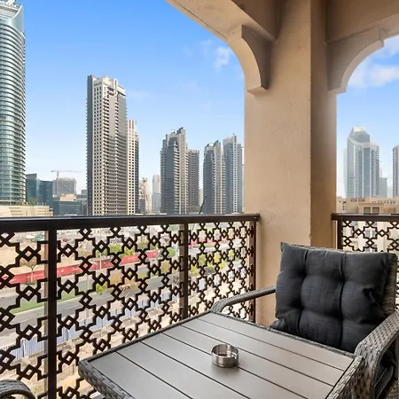 Luxurious Stay Near Burj Khalifa, Free Parking Dubai Exterior photo
