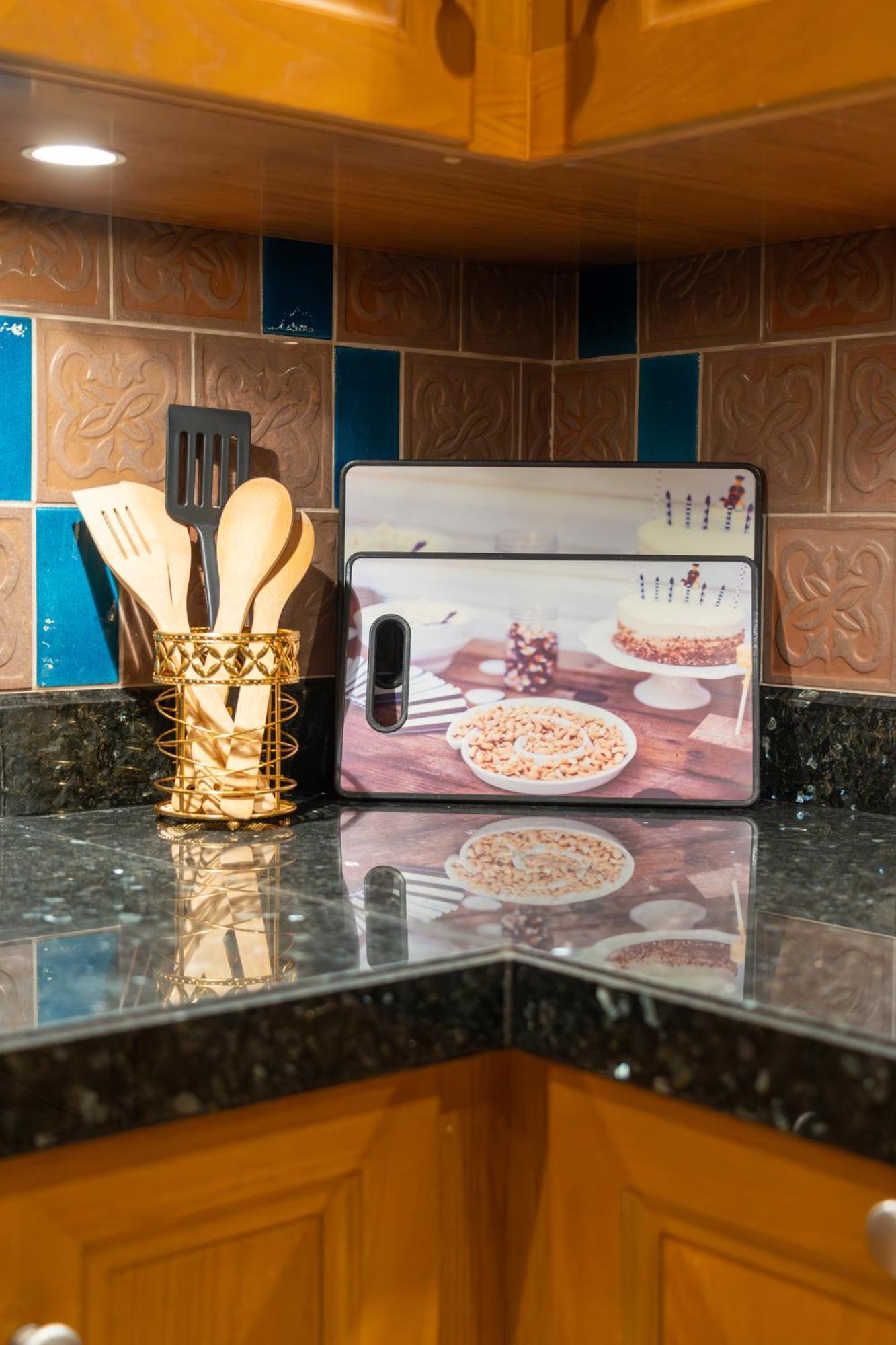 Appartamento Luxurious Near Burj Khalifa, Free Parking Dubai