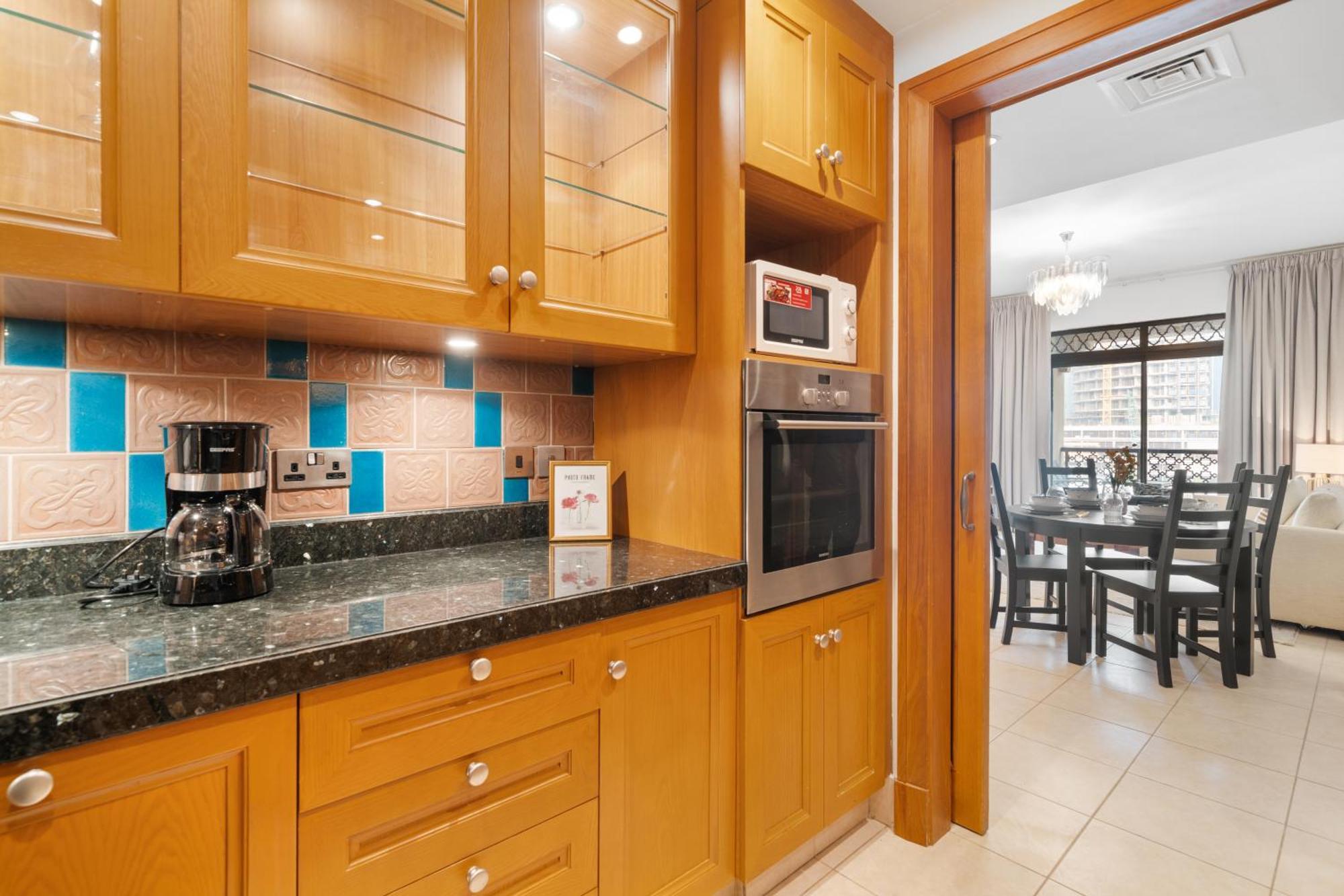 Luxurious Near Burj Khalifa, Free Parking Appartamento