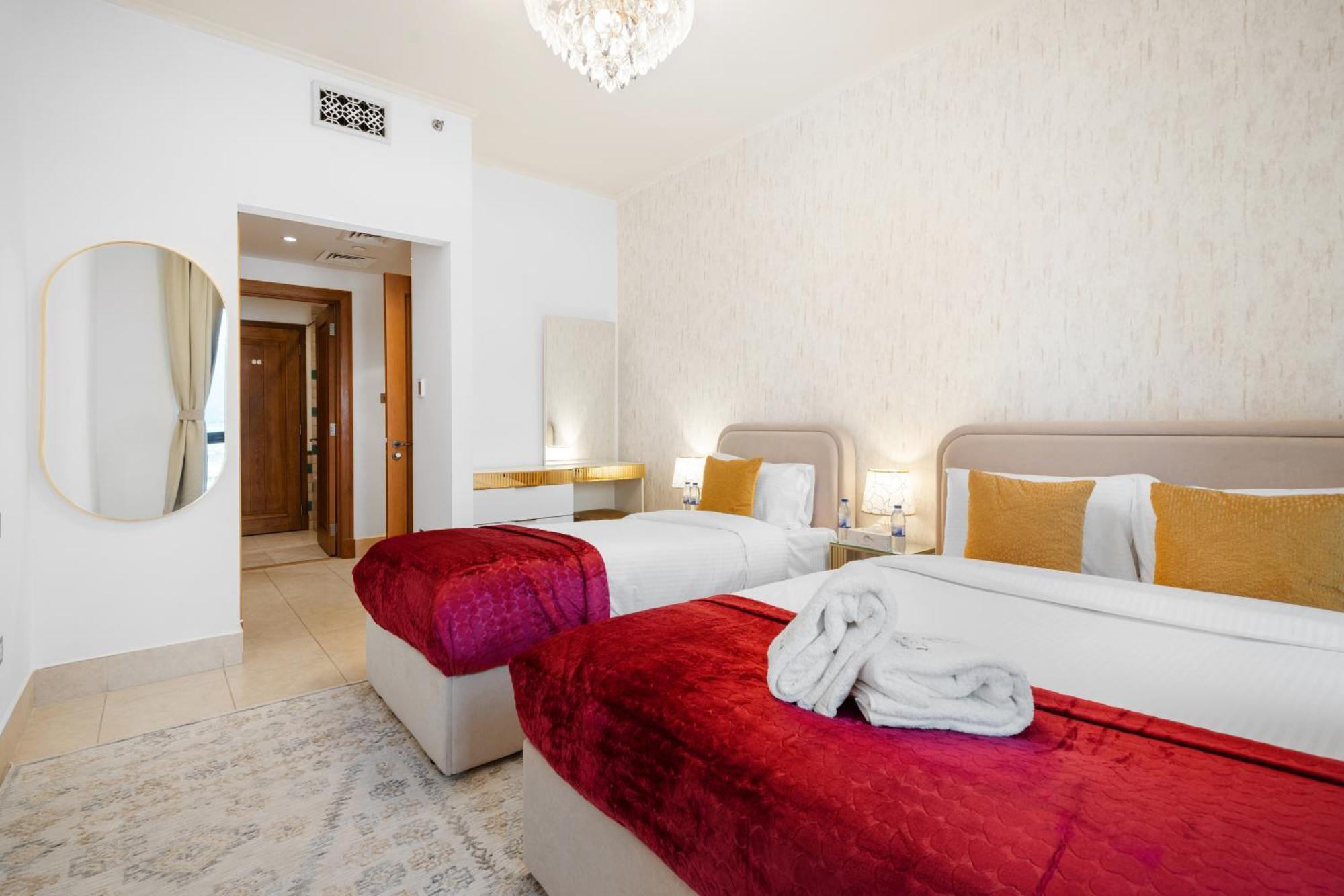 Appartamento Luxurious Near Burj Khalifa, Free Parking *